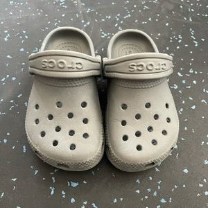 Crocs toddler size 7